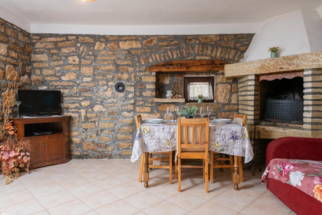 Apartment Larca Kanfanar Kültér fotó