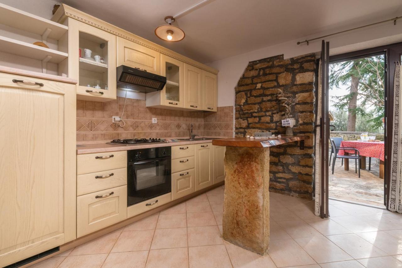Apartment Larca Kanfanar Kültér fotó