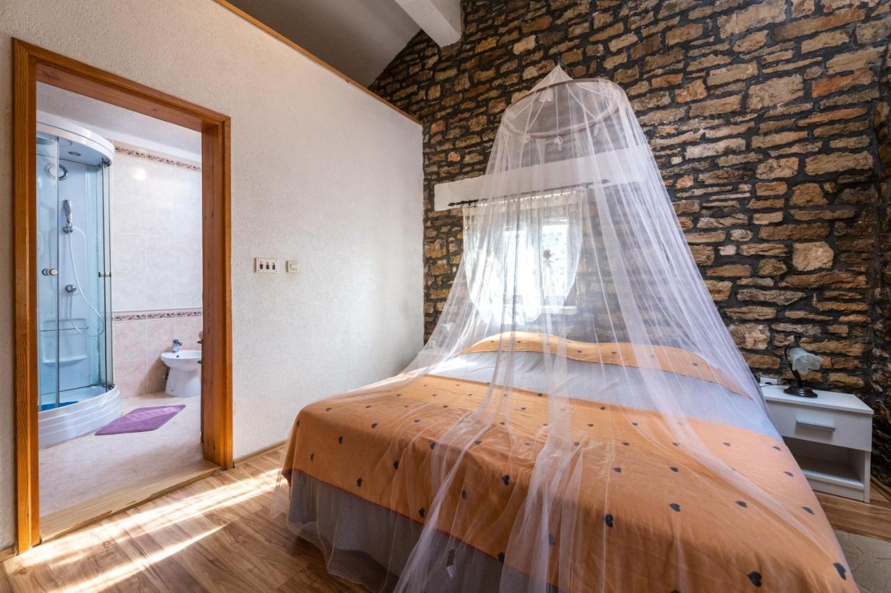 Apartment Larca Kanfanar Kültér fotó